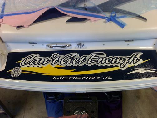 Donzi painted transom name